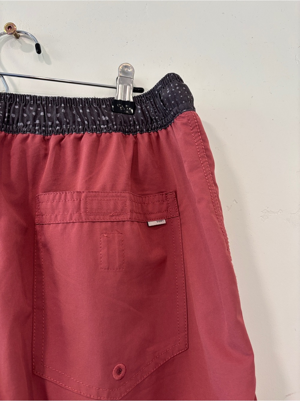 Vuori Men’s Kore Lined Shorts 7” Inseam Color Saltwater Red Sz Medium - Picture 4 of 5